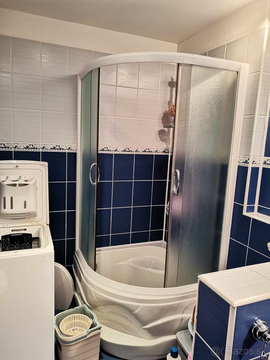 Veľký 2 izbový - 9