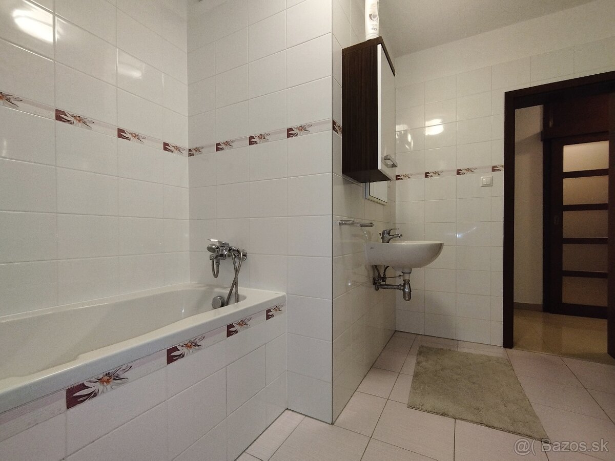 Predáme 3i luxusný byt v Trenčíne. - 9