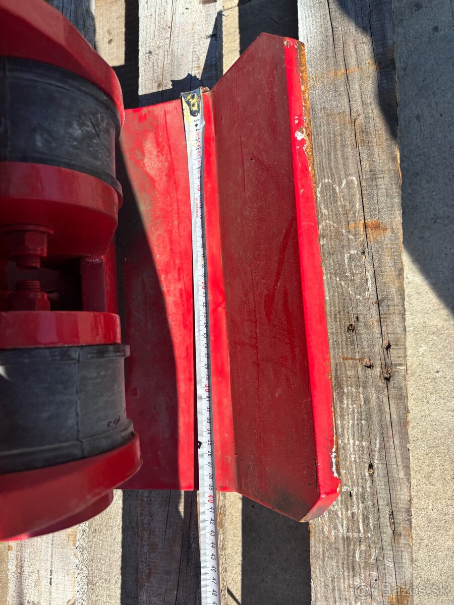 Vybračná doska na nakladač - 9