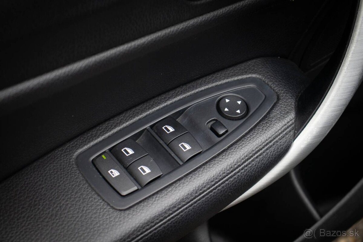 BMW 116d Sport line - 9