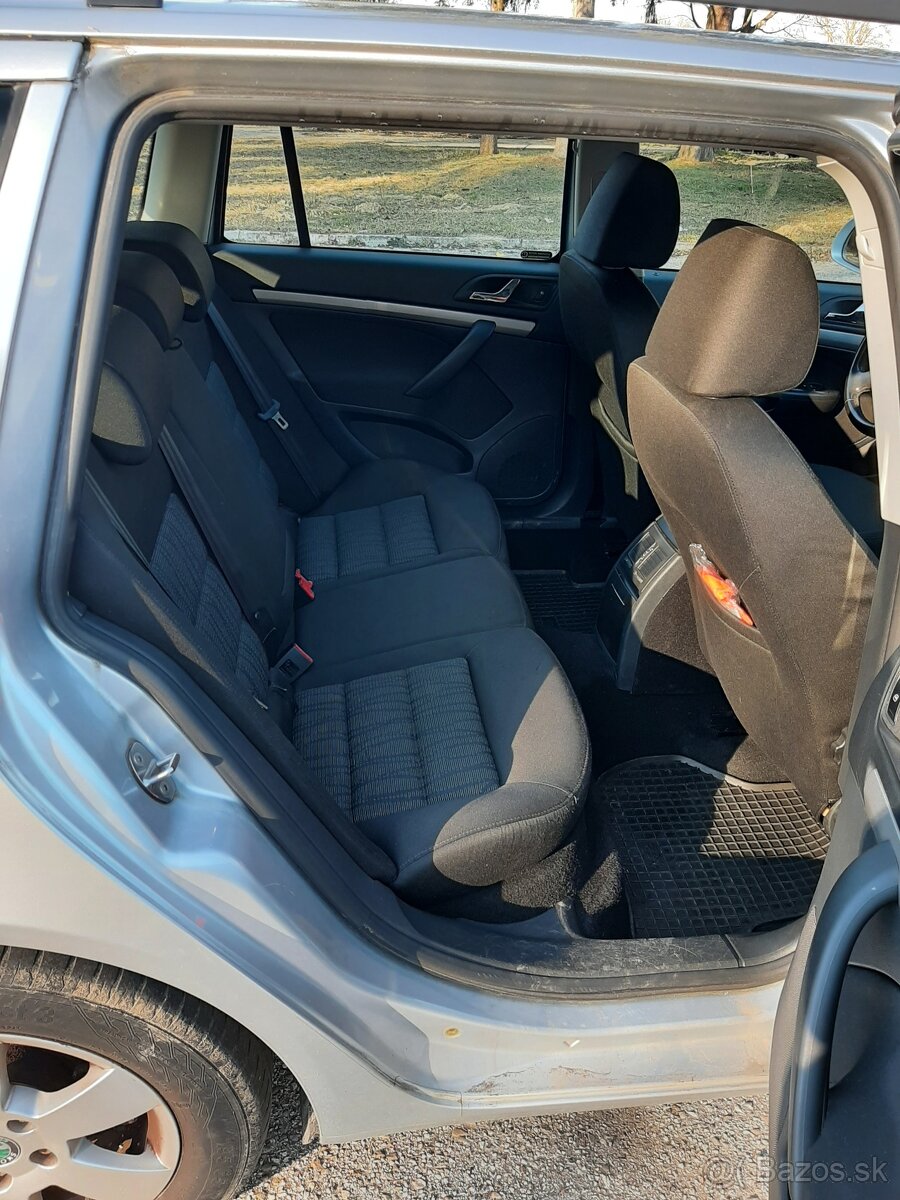 Škoda Octavia combi 1.6 Tdi, 209800 km, - 9