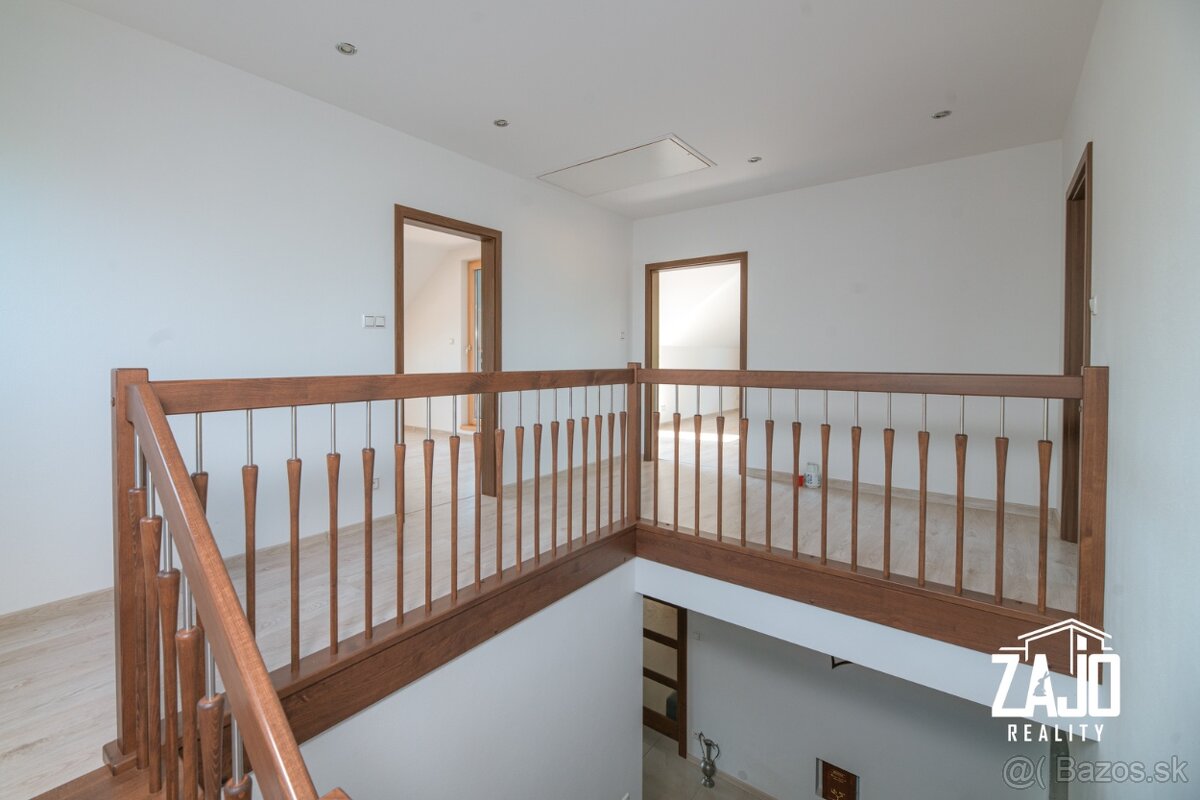 RD s pozemkom 2 533 m² a výhľadom na Vršatec – Ilava, Klobuš - 9