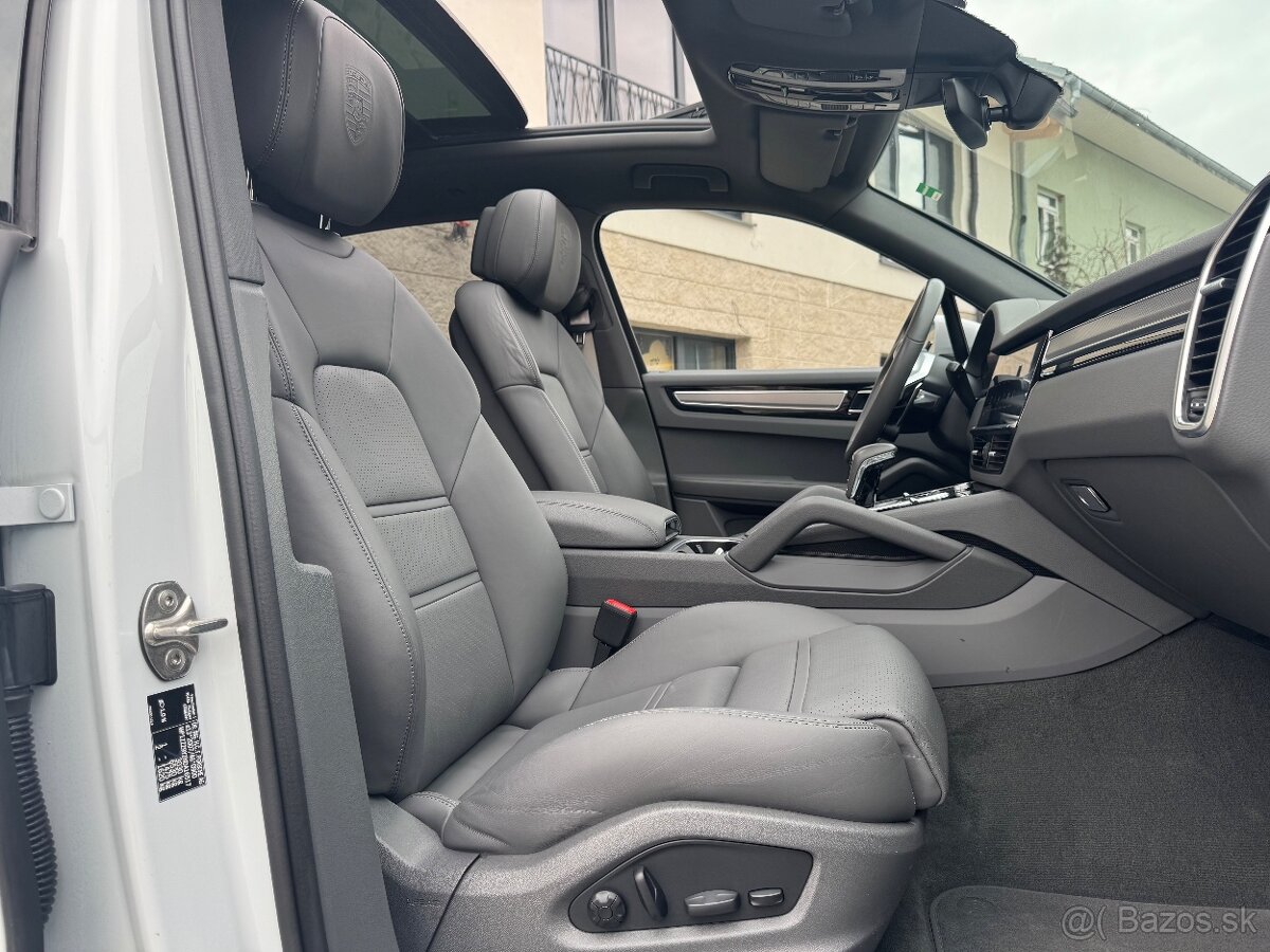 Porsche Cayenne EHybrid 3.0i rok 2022 - Odpočet DPH - - 9