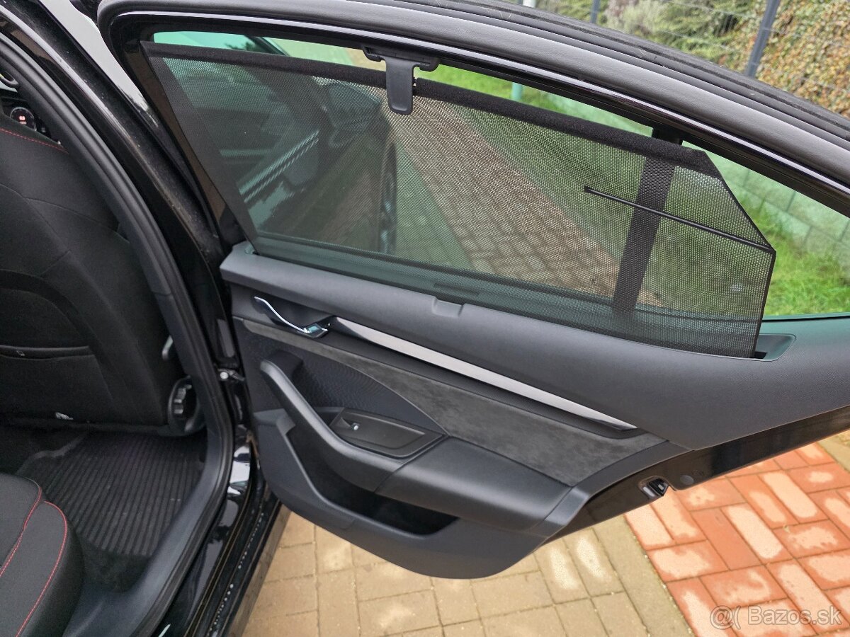 ŠKODA OCTAVIA RS iV DSG 180KW - 9