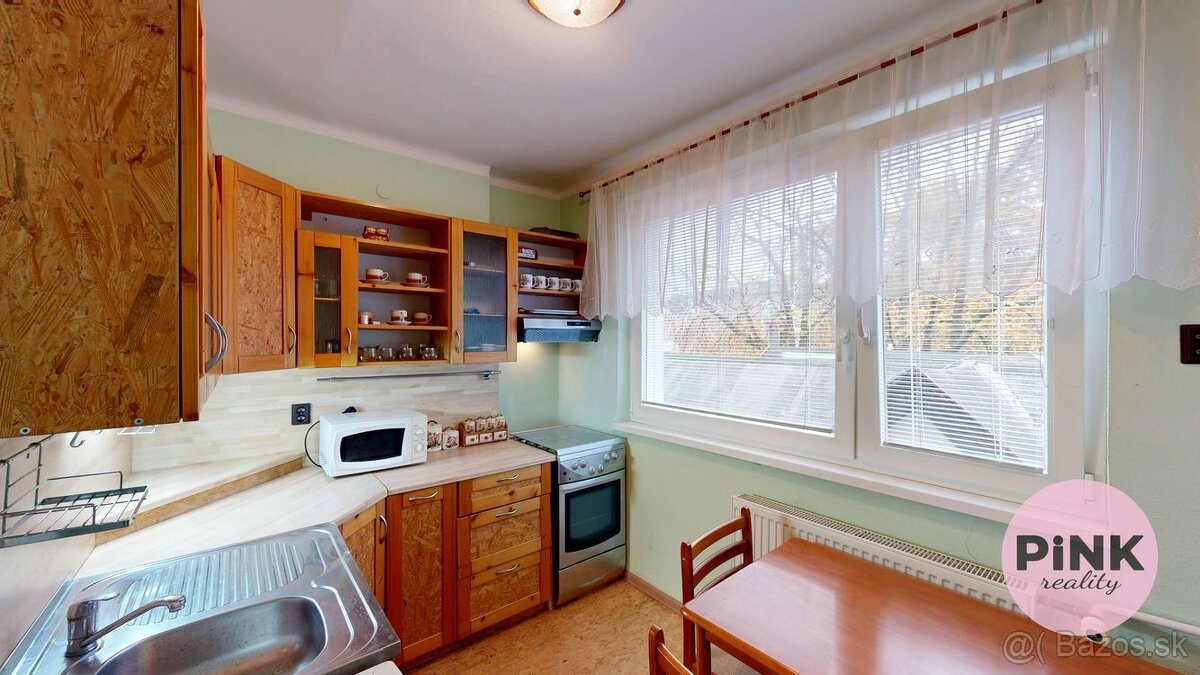 REZERVOVANÉ PINK Reality Na prenájom 2 izbový byt v centre m - 9