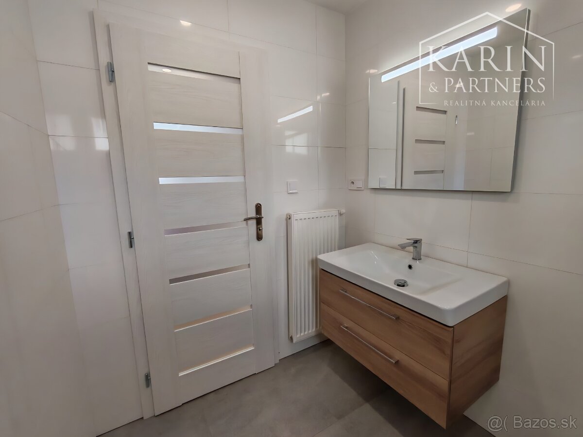 Kompletne zrekonštruovaný dvojpodlažný dom 8 km od Lučenca - 9