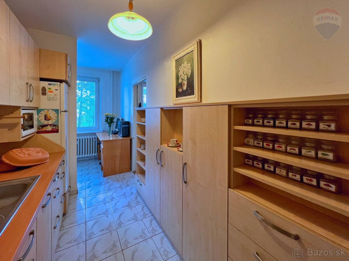 PREDAJ 4-izb. byt ul. Lúčna PRIEVIDZA - výhodná investícia - 9