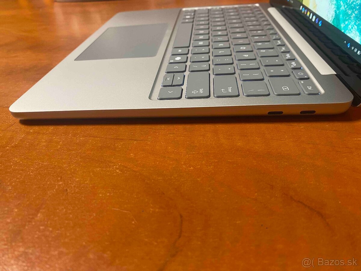 Microsoft Surface Laptop Copilot+ PC 13″,Snapdragon X Plus - 9