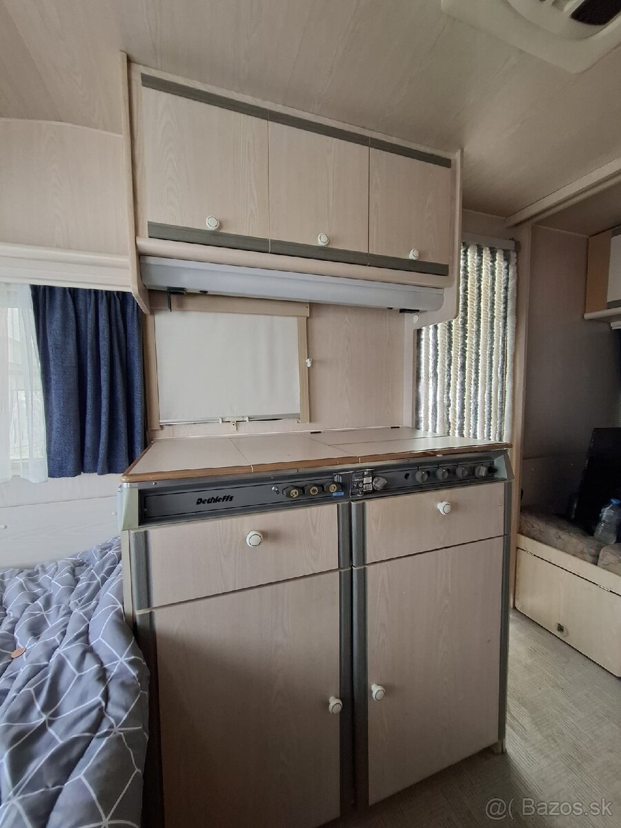 Dethleffs, predstan, kurenie, klima, SK spz... - 9