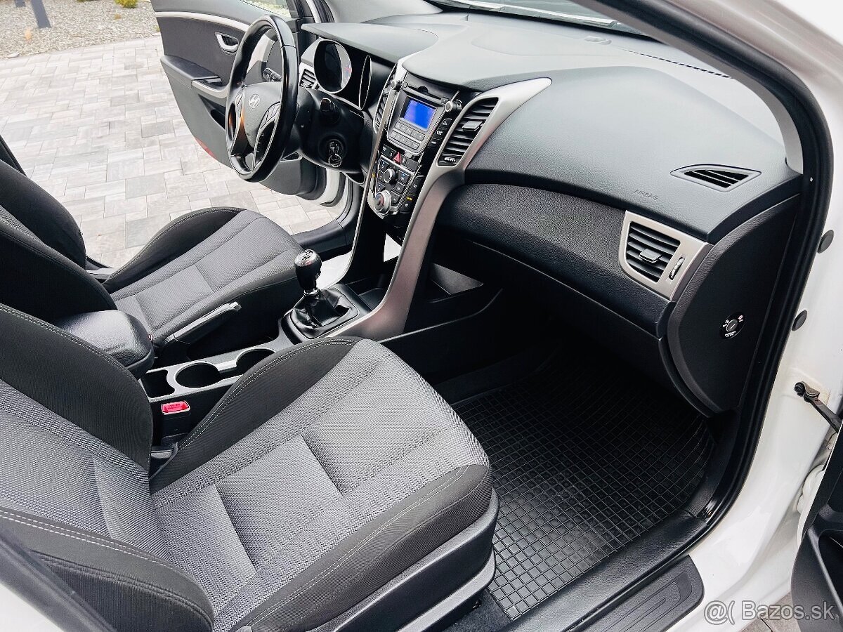 REZERVOVANE/Hyundai i30 2016 facelift - 9