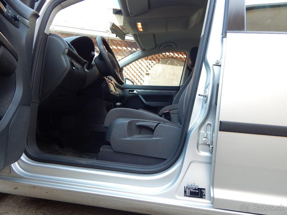 VW TOURAN 1,9 TDI, 77 kW, DSG 7 - 9