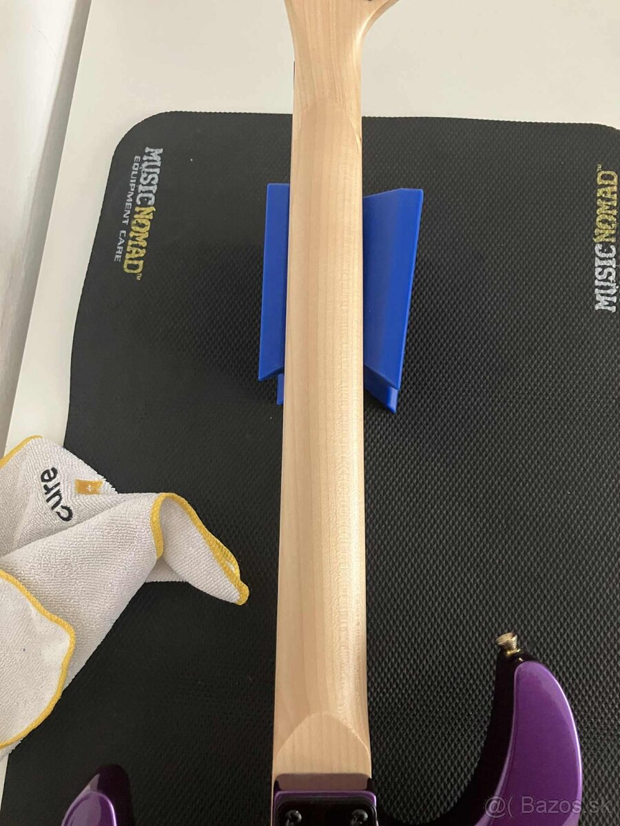 - Jackson elektrická gitara – fialová, Floyd Rose - 9