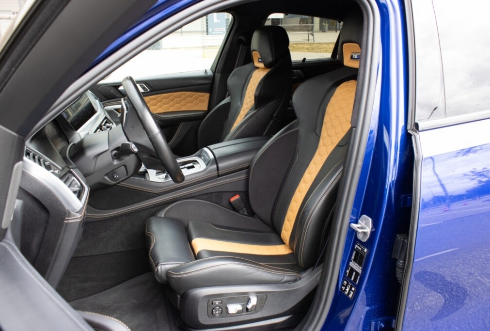 BMW X6 M Competition z roku 2021 - 9