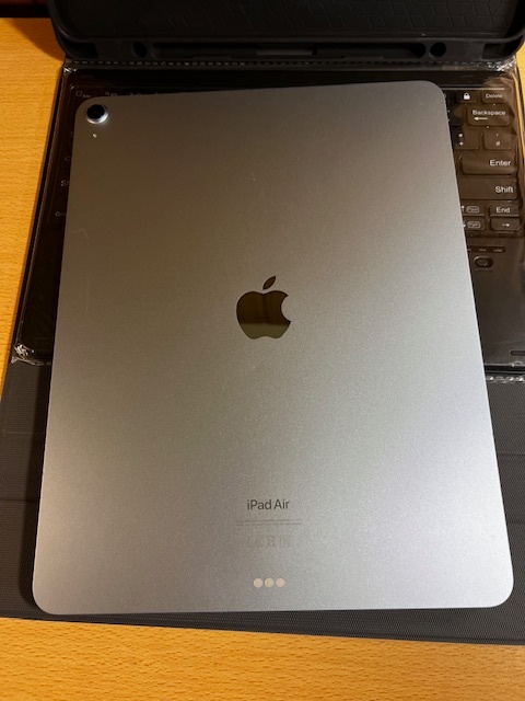 iPad Air 13-inch (M2) 128Gb Wi-Fi + klavesnica ako obal - 9