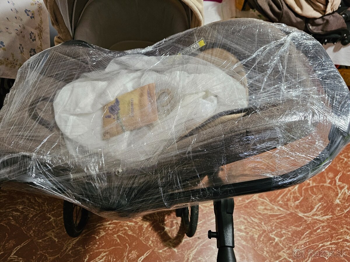 Výhodná výbava pre bábätko – autosedačka, kočík a ďalšie - 9