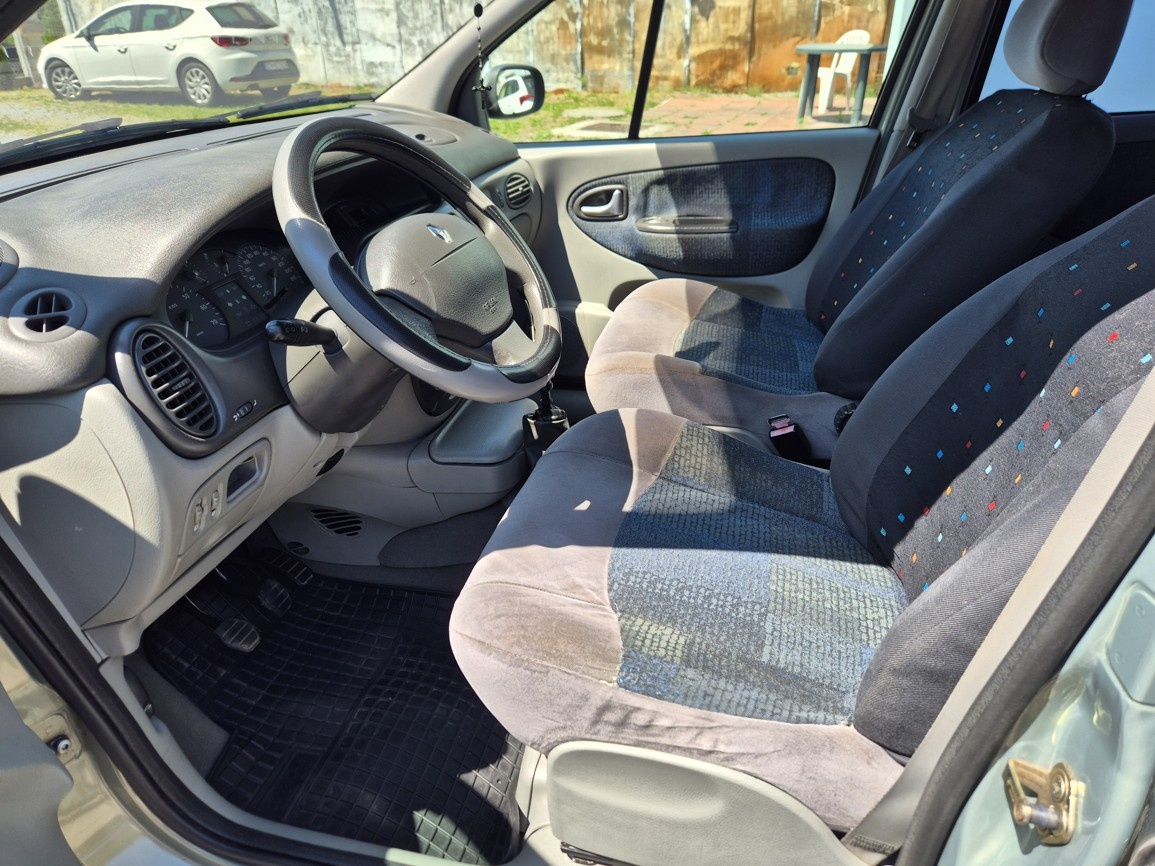 Renault Scenic 1,9dTi 59kW 5°manuál - 9