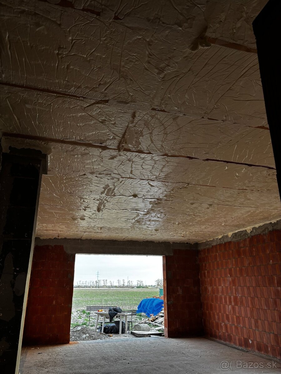 Celé Slovensko - STRIEKANA FUKANA IZOLACIA - 9