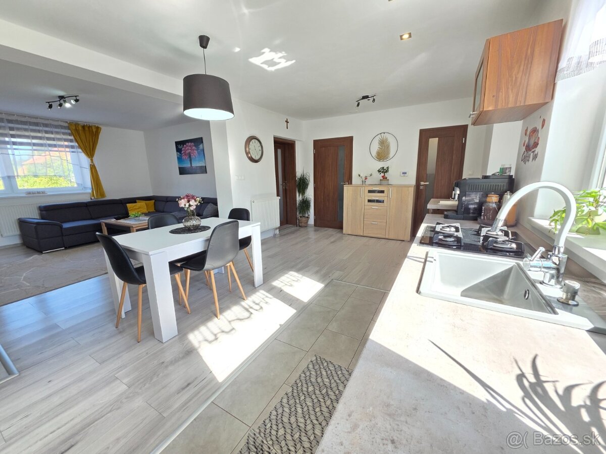 Bývanie a podnikanie na jednom mieste – rodinný dom s multif - 9