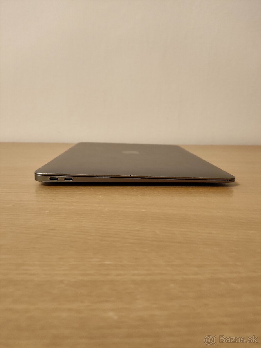 MacBook Air 13 2019 | Core i5 • 8GB RAM • SSD - 9