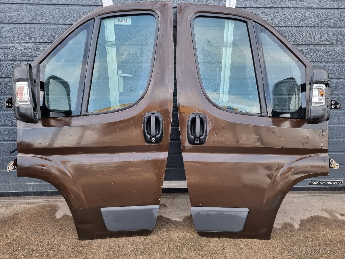 boxer-jumper predná kapota - 9