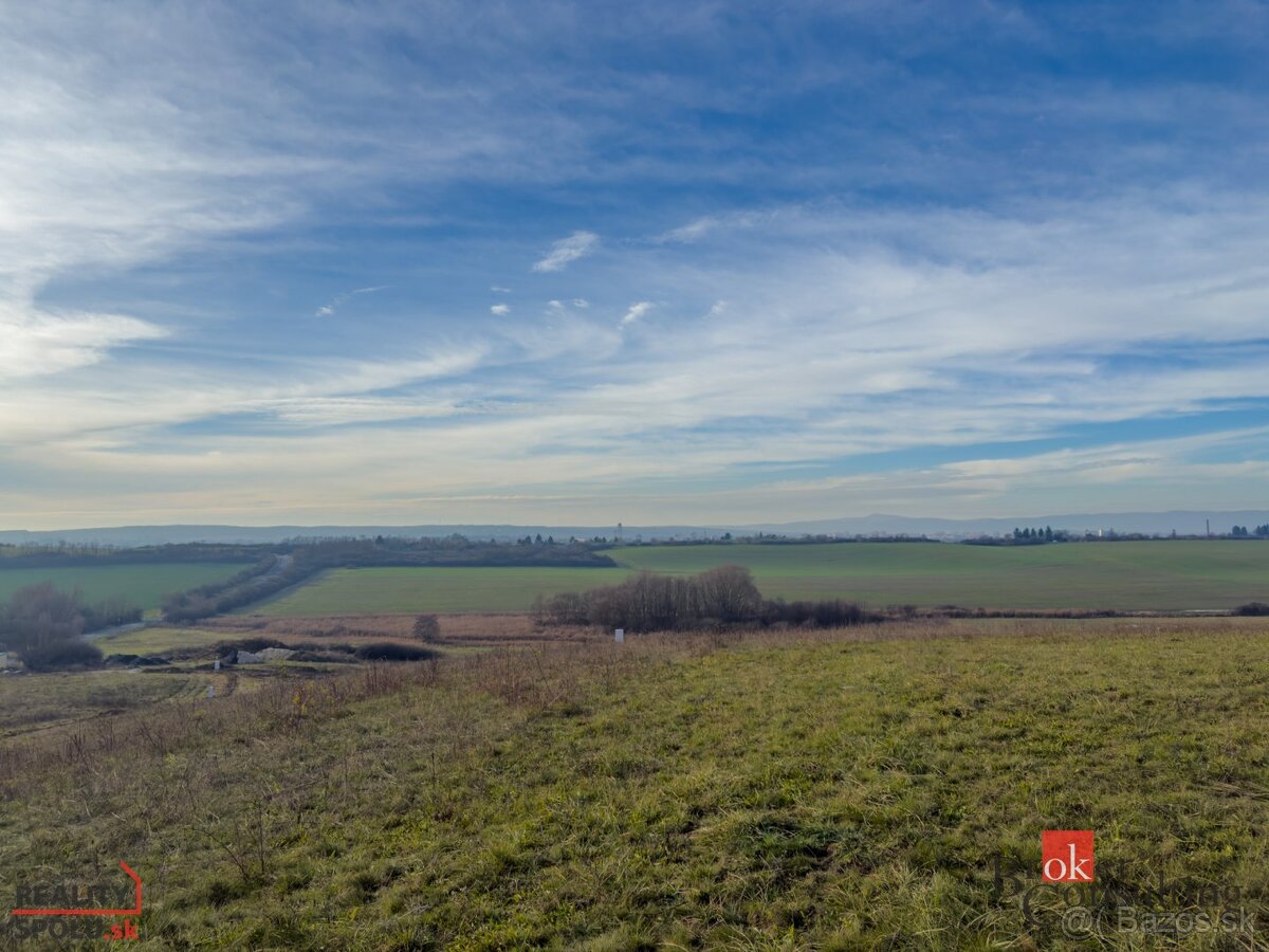 Na predaj stavebné pozemky - 9