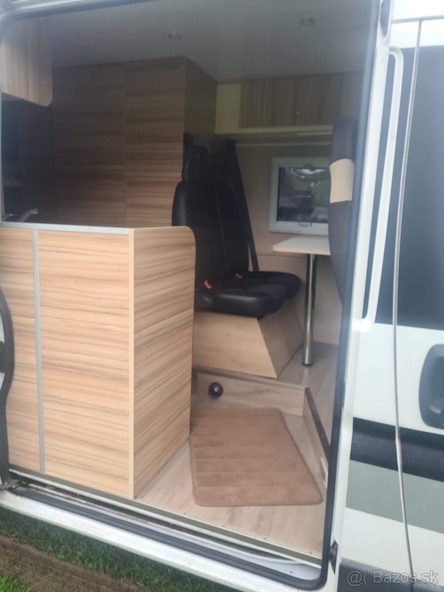Dodávka auto karavan Peugeot Boxer 2.2 HDi 2015 - 9
