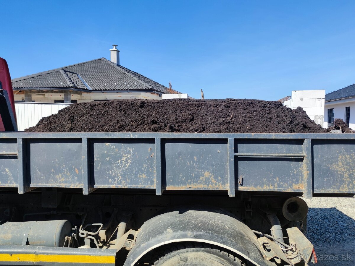 Minibager výkopové práce + nosic kontajnerov - 9