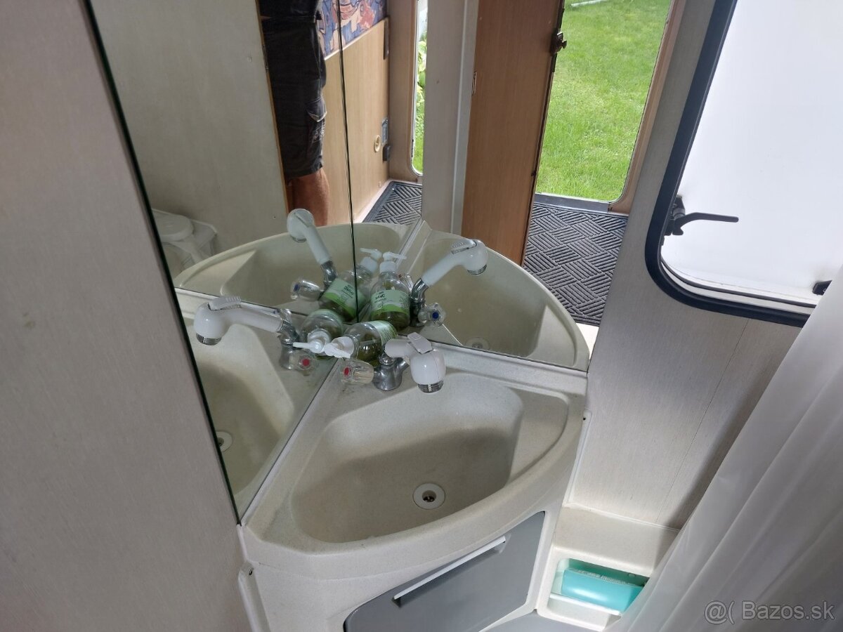 Autokaravan Ford Tranzit - 9