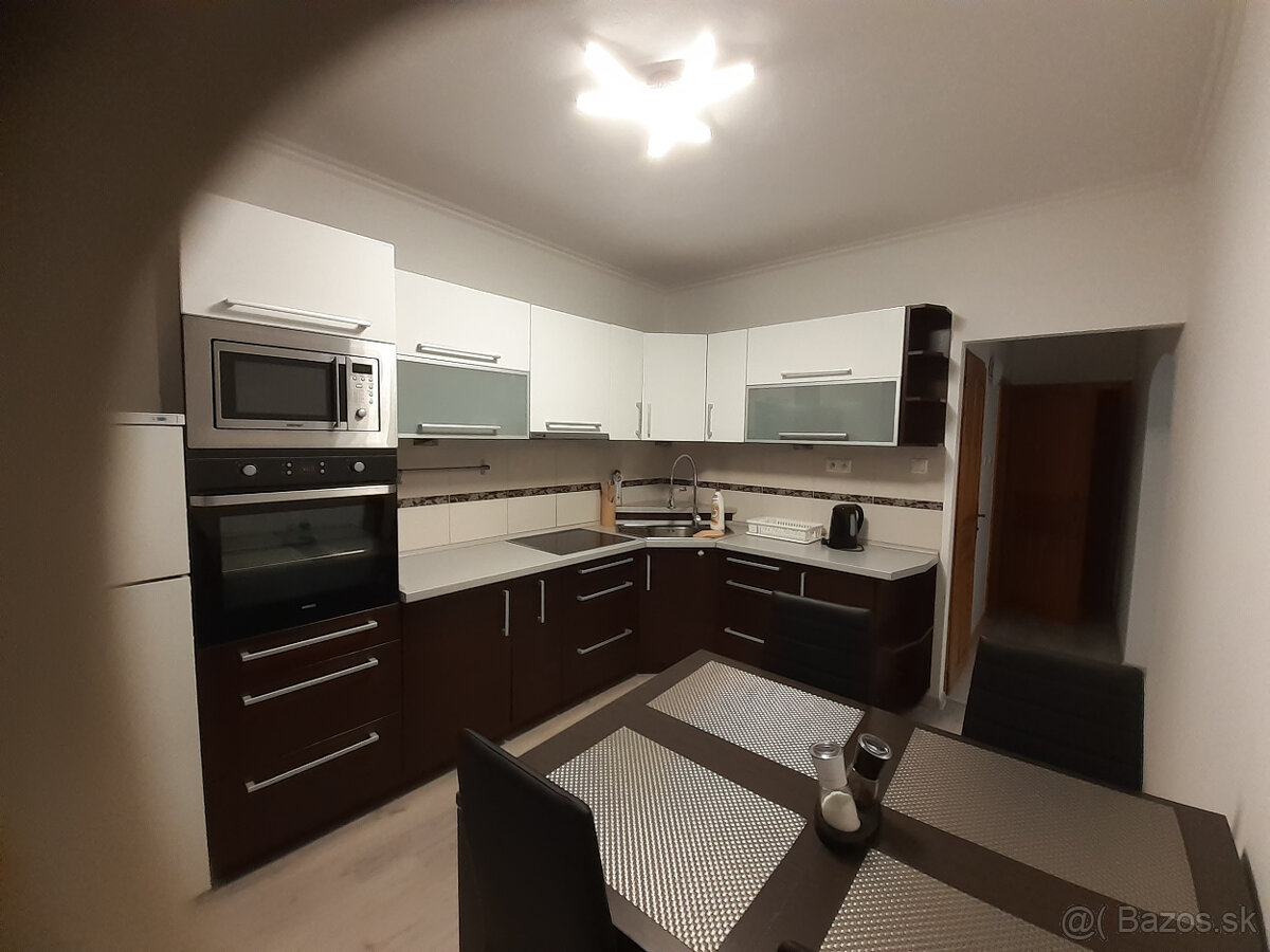 Prenájom 3i bytu - 9