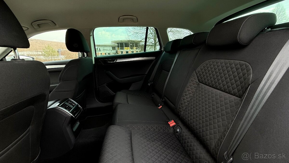 Škoda Superb Combi 2.0TDI DSG AMBITION - 9
