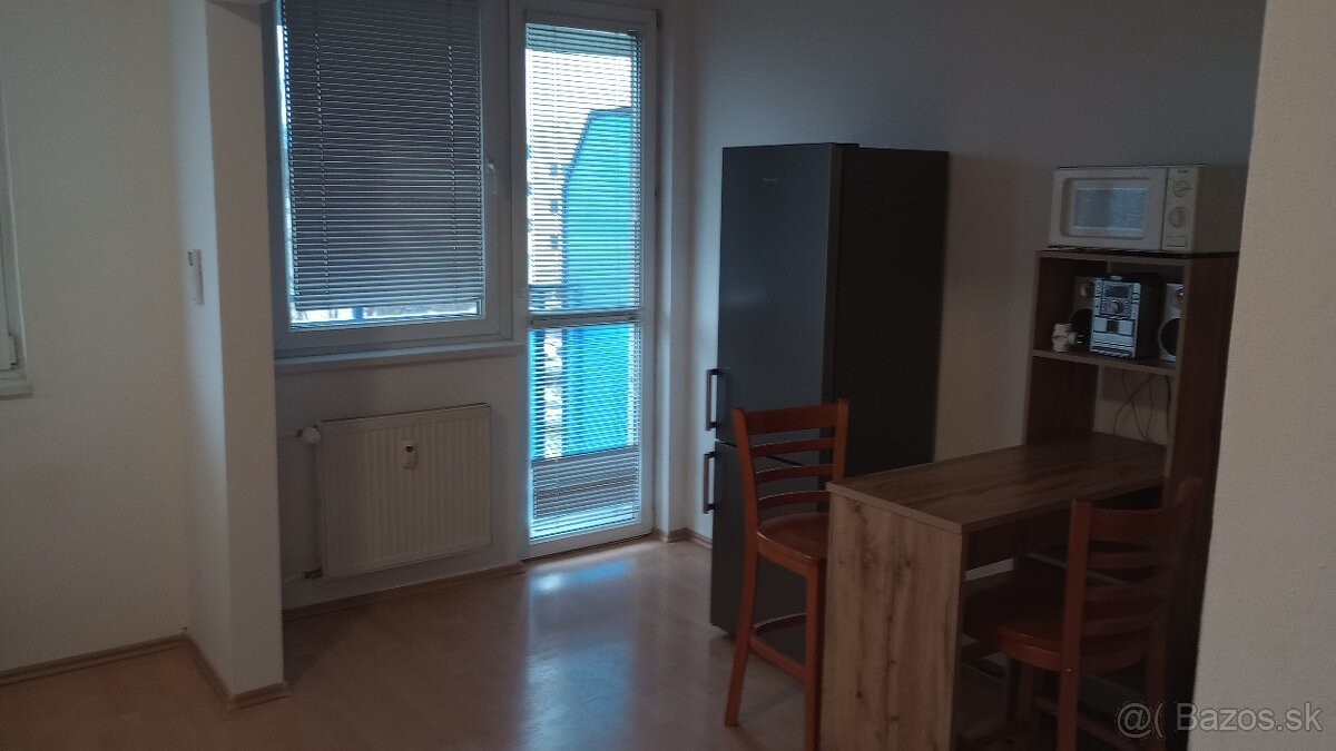 1izbovy byt - 9