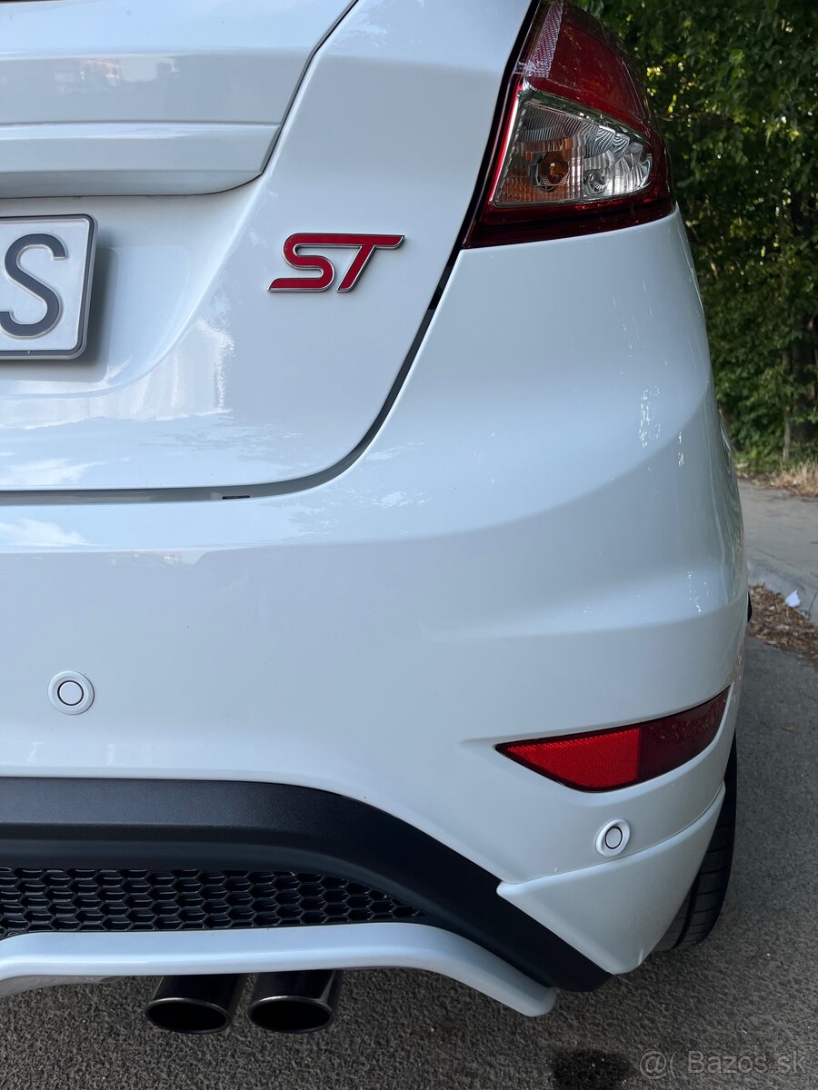 Ford Fiesta ST - 9