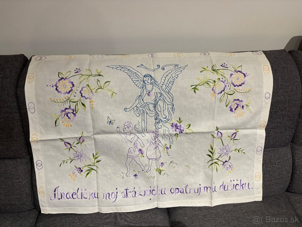 Vyšívané a maľované nástenky - 9