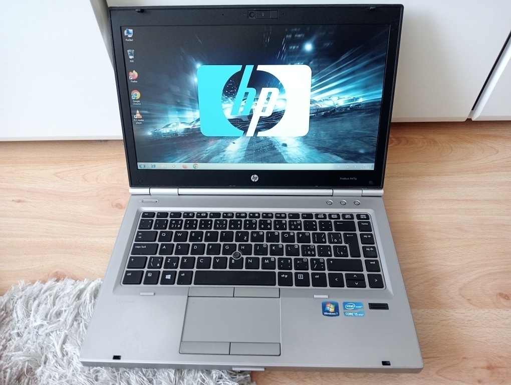 HP elitebook 8470p / 4gb ram / Intel core i5 / ssd / Win 7- - 9
