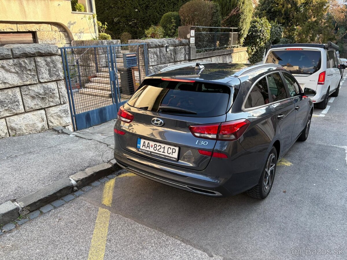 Hyundai i30 117kw automat MHEV - 9