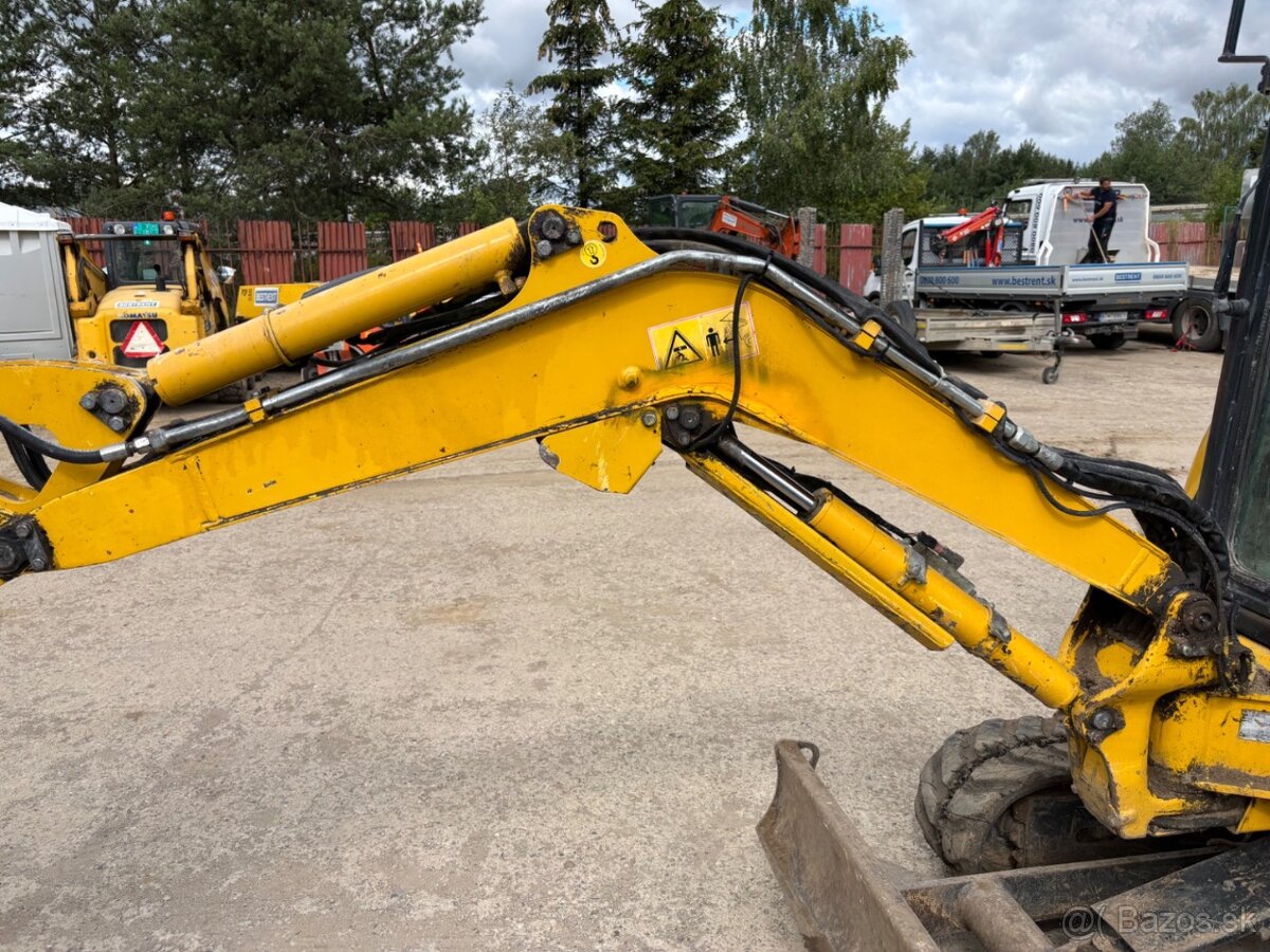KOMATSU PC 26 MR - 3 - 9