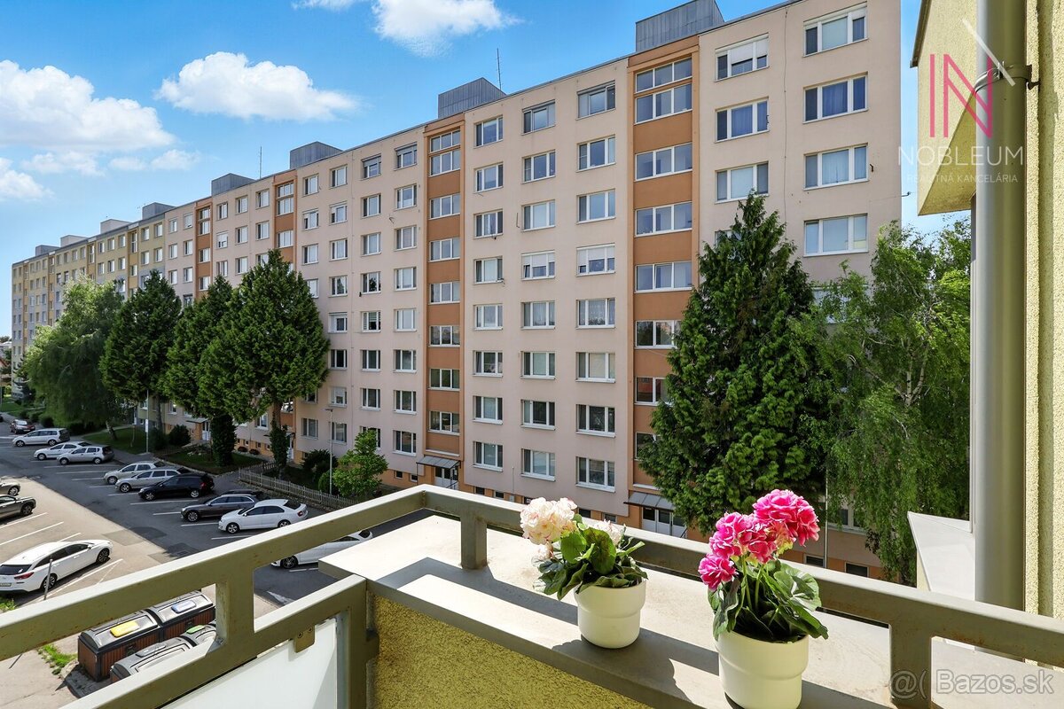 REZERVOVANÉ - 2 izbový byt v centre Senca - 60,82 m2 - 9