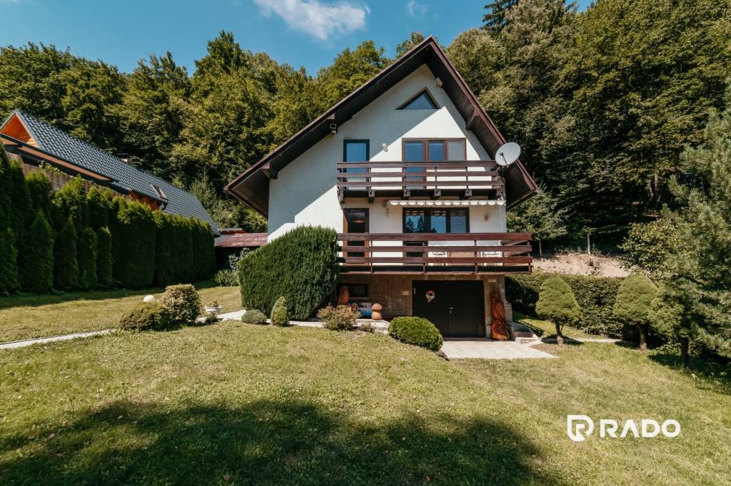 RADO | Dom v krásnom prostredí - cena DOHODOU | Belušské Sla - 9