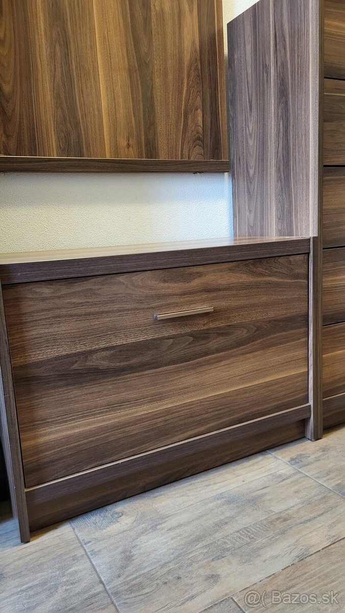 Predsieňová zostava - 9