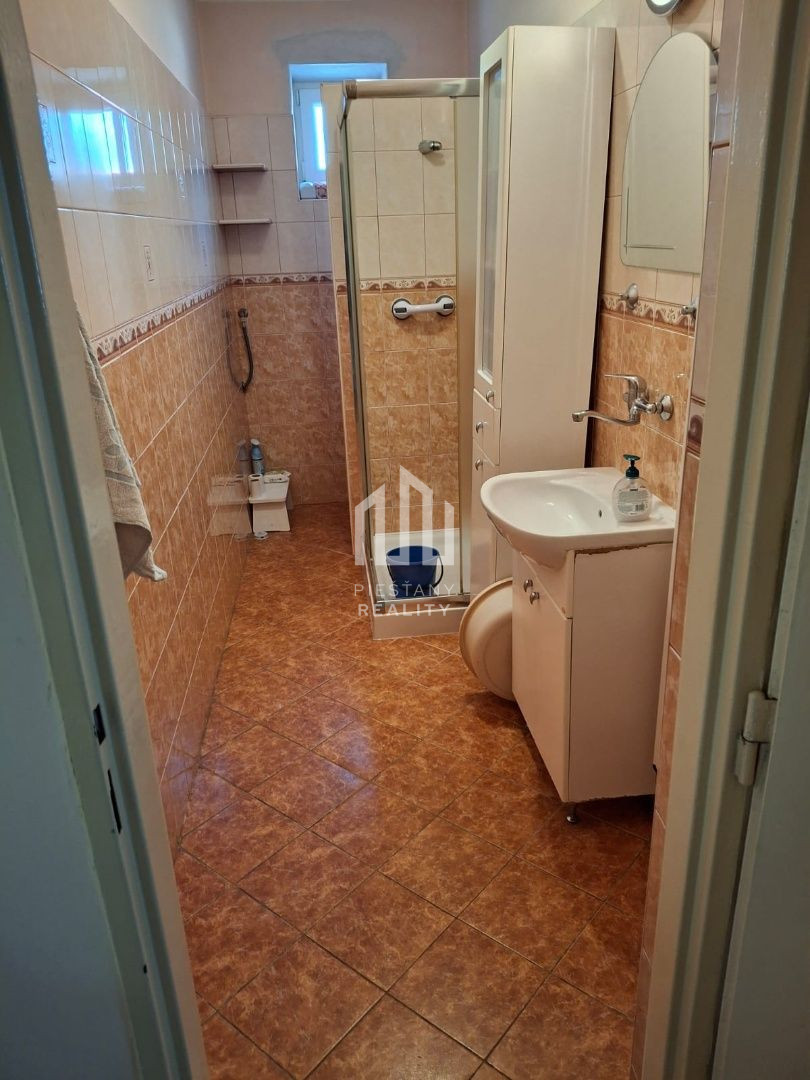 Na predaj 4i RD v obci Banka pri Piešťanoch - 9