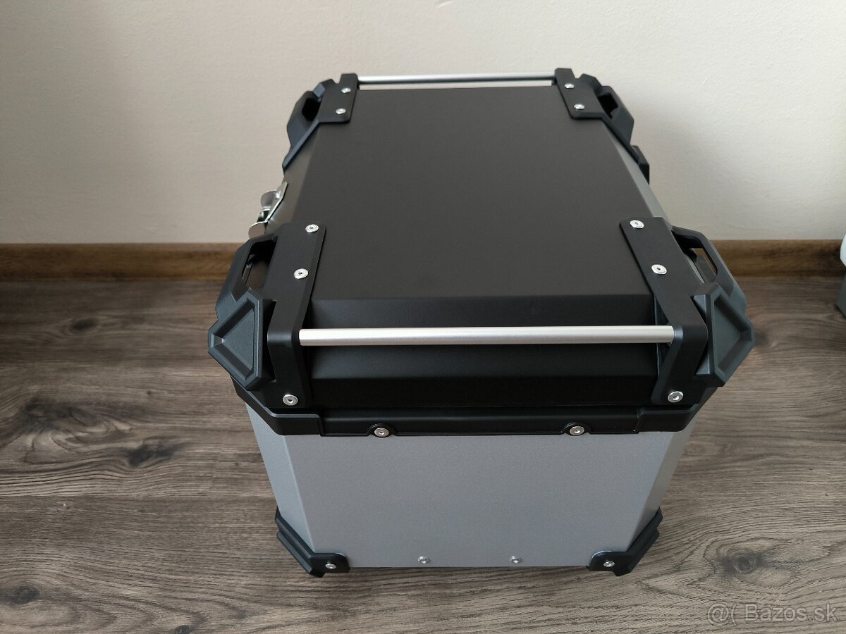 Zadní motokufr TopCase 45L hliníkový - 9