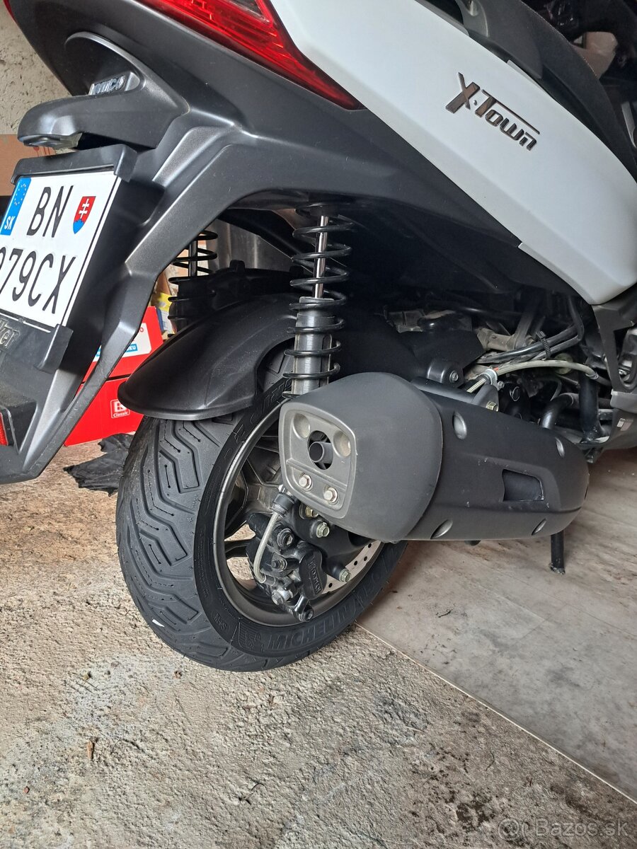 Kymco x town 125i - 9