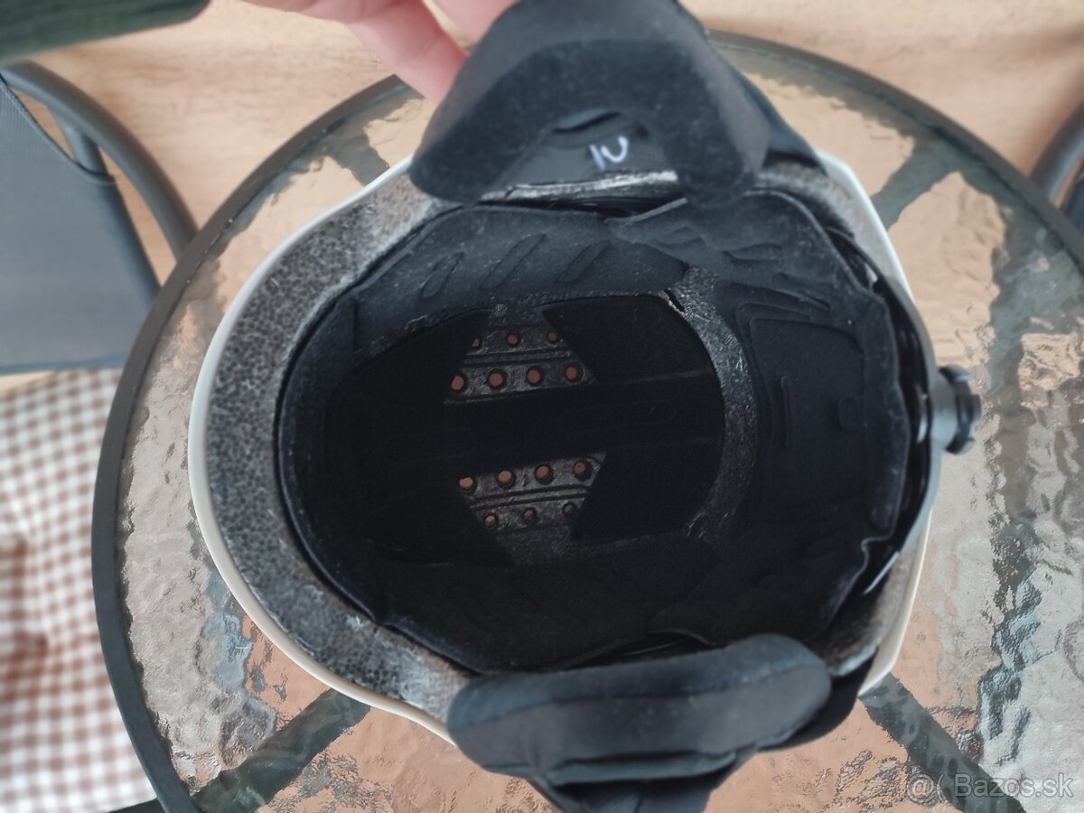 Dámska lyžiarska prilba s okuliarmi - 9