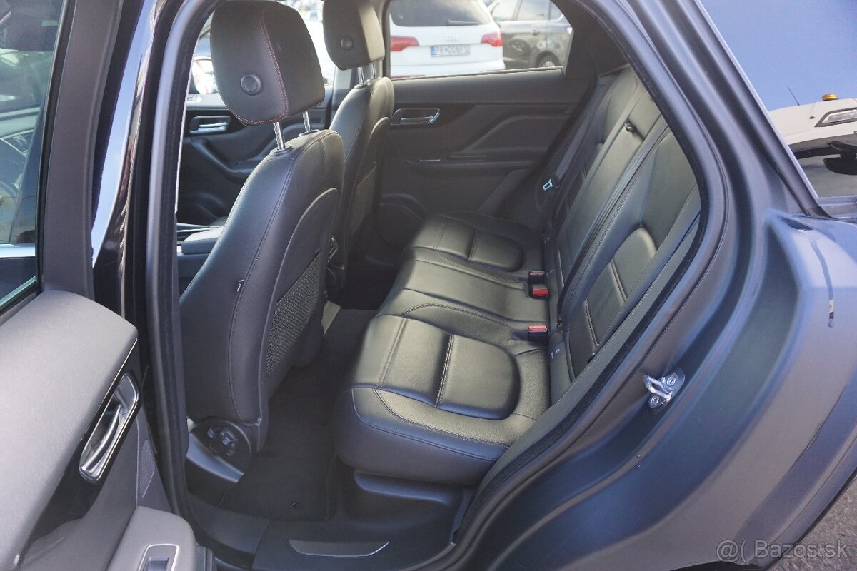 Jaguar F-Pace 2.0D I4 180k Prestige - 9
