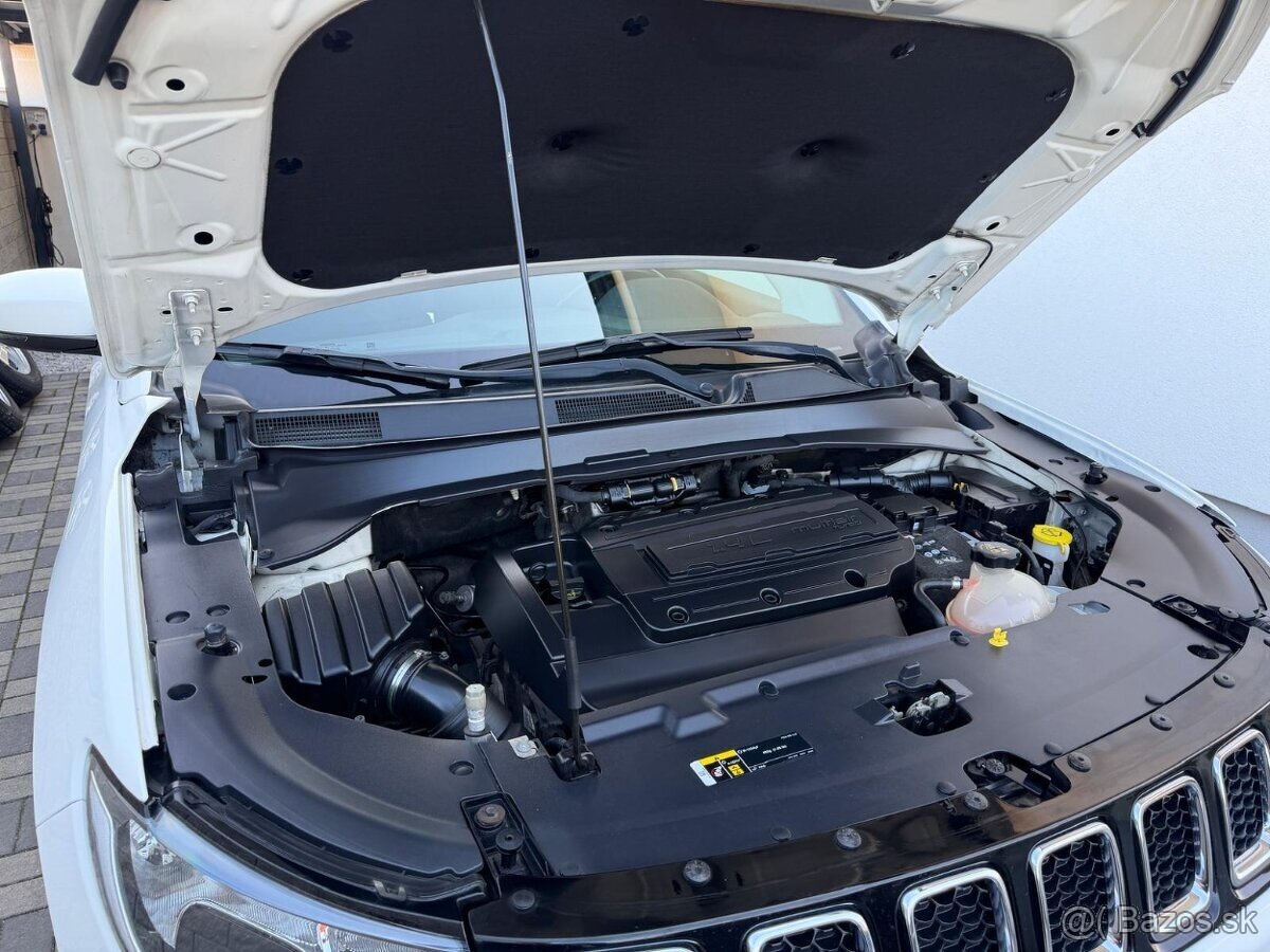 Jeep Compass 1.4 benzin rok vyroby 2018 - 9