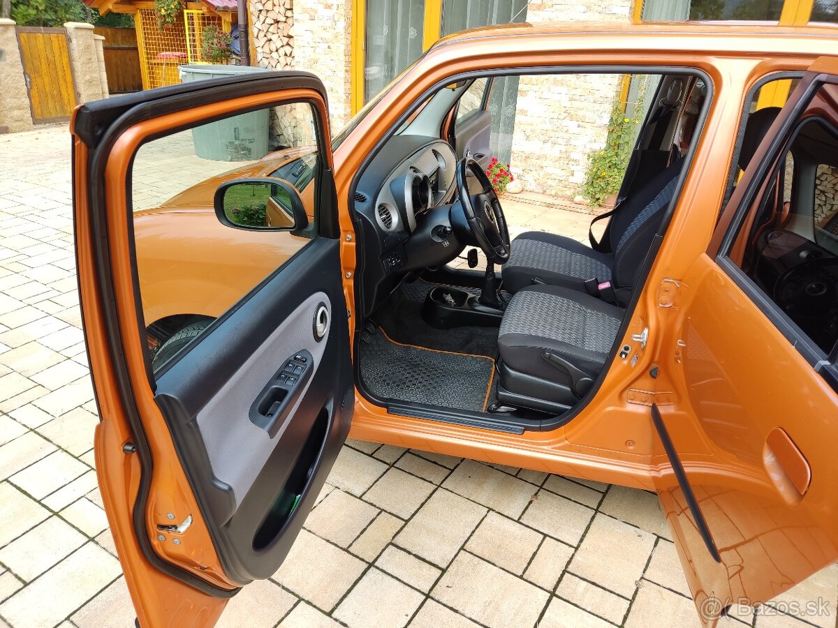 Daihatsu Trevis - 9