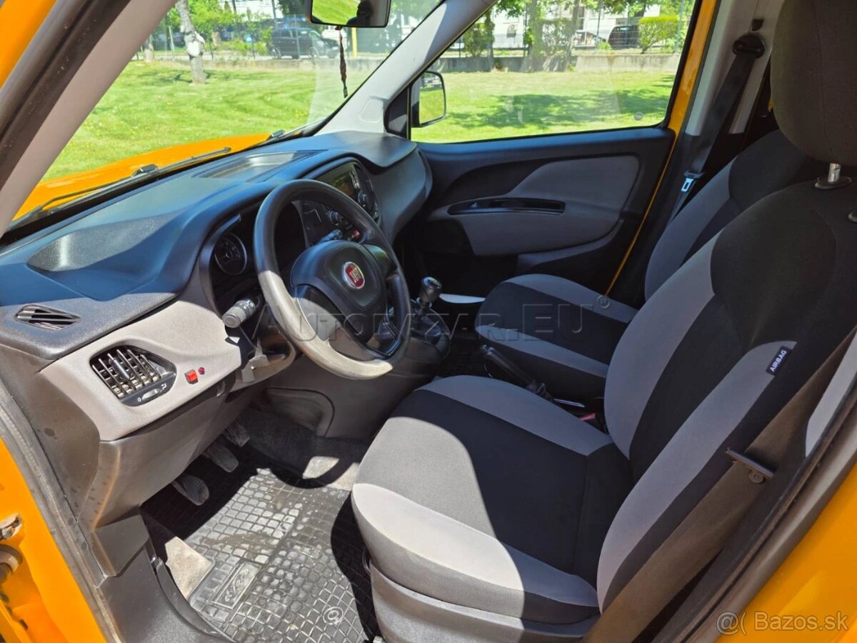 Fiat Dobló Cargo 1.4 T-Jet Base - 9