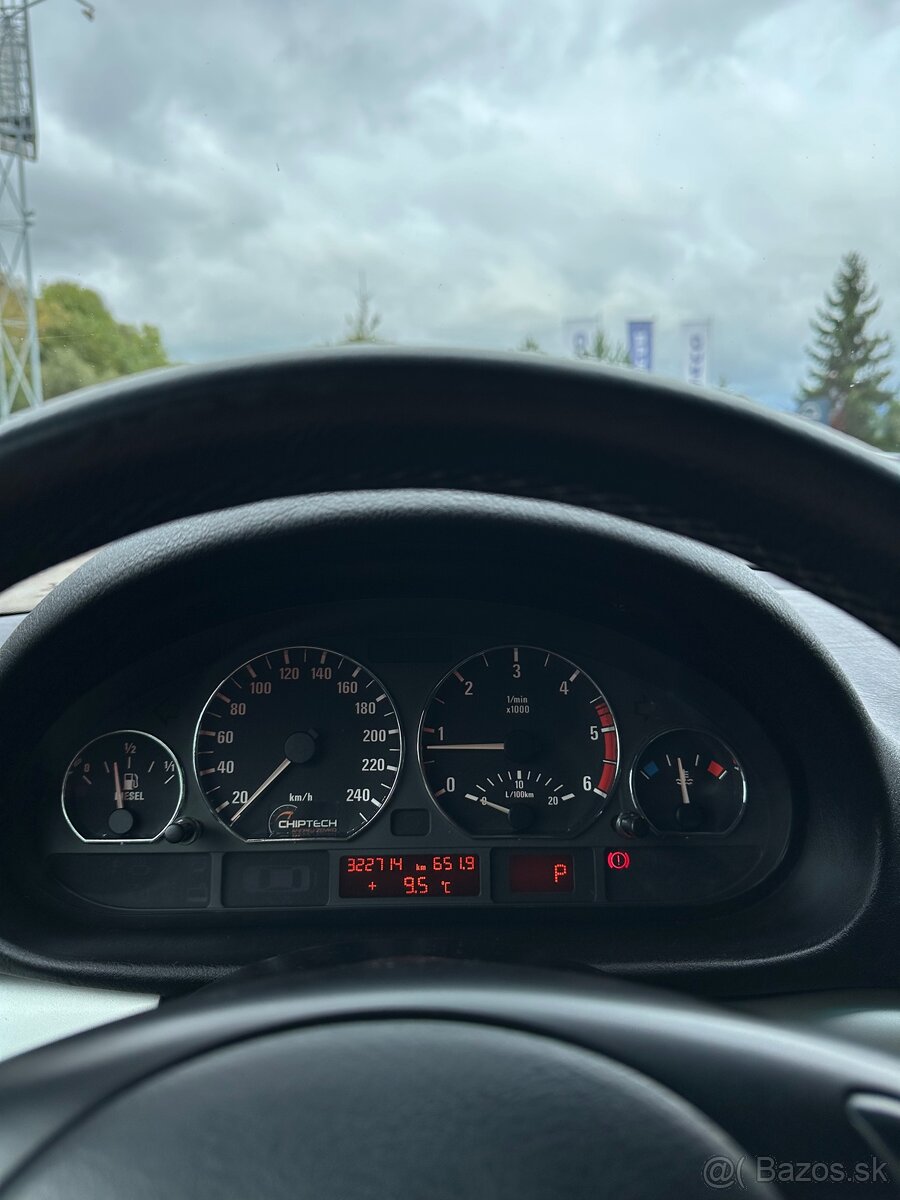 Bmw 330xd - 9