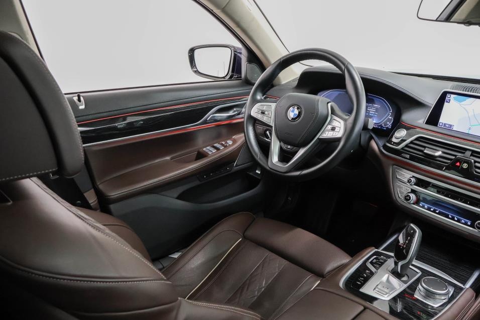 BMW 745Le xDrive - Head-Up, Laser, Masáž - 9