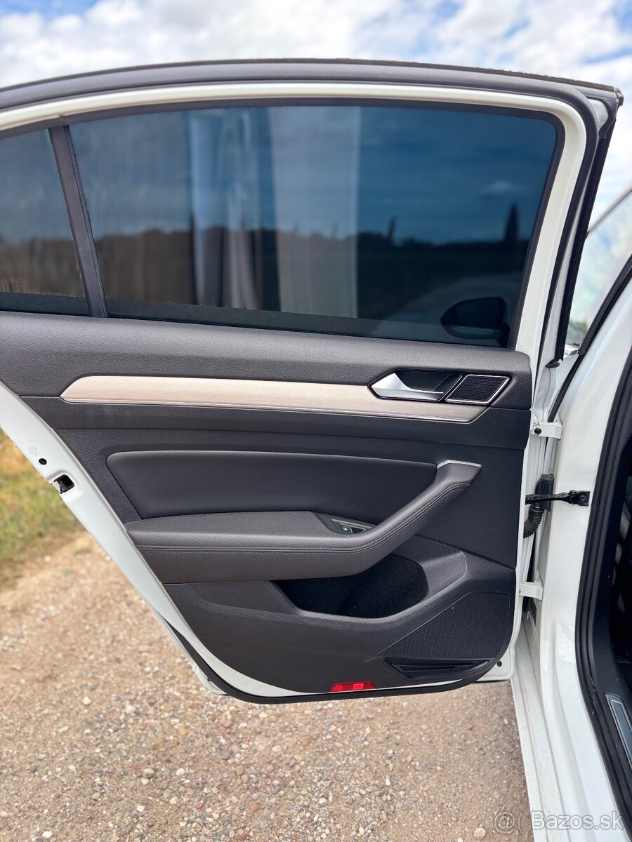 Volkswagen Passat 2.0 TDi - 9